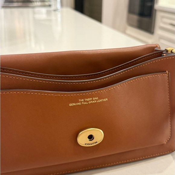 NEW Coach Tabby Shoulder Bag 26 - Brass/Pecan - Picture 7 of 14